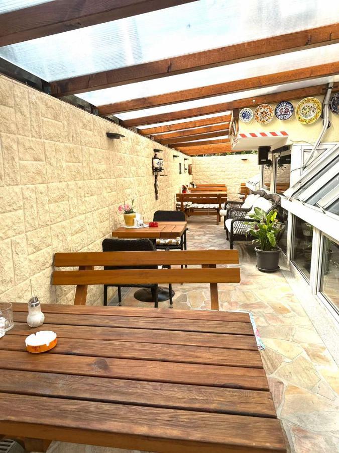 برلين Aparthotel Guzulka & Restaurant المظهر الخارجي الصورة