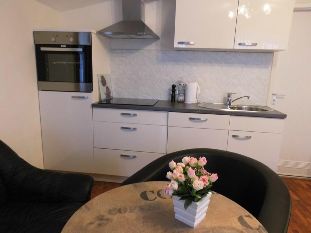 برلين Aparthotel Guzulka & Restaurant المظهر الخارجي الصورة