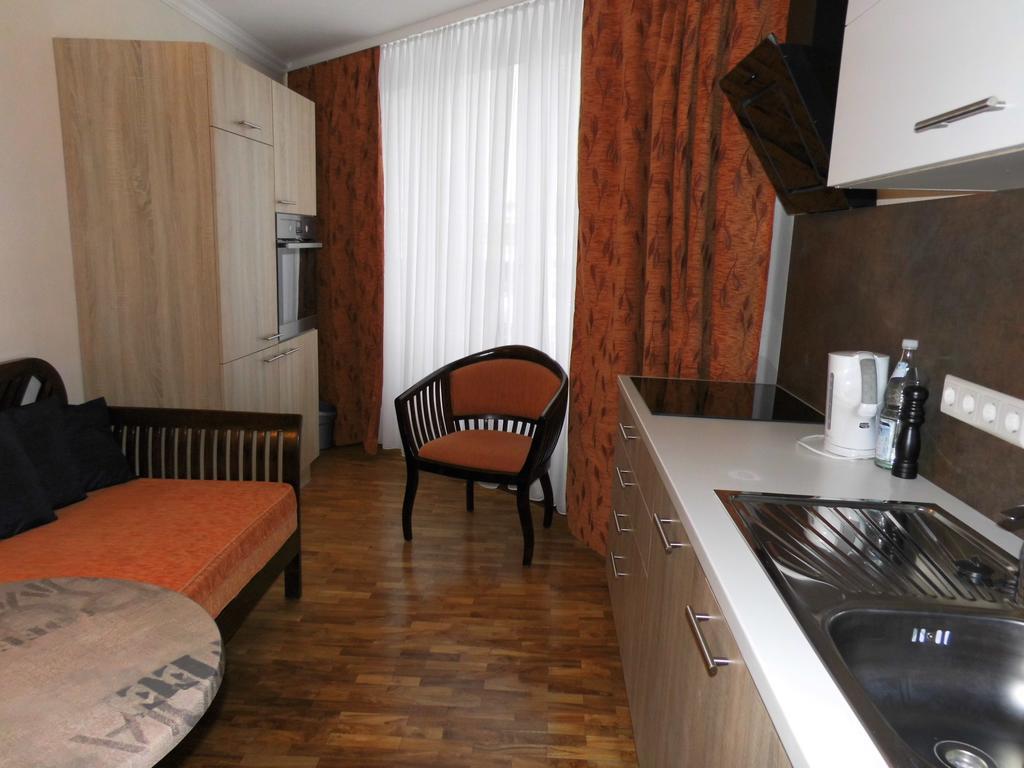 برلين Aparthotel Guzulka & Restaurant المظهر الخارجي الصورة