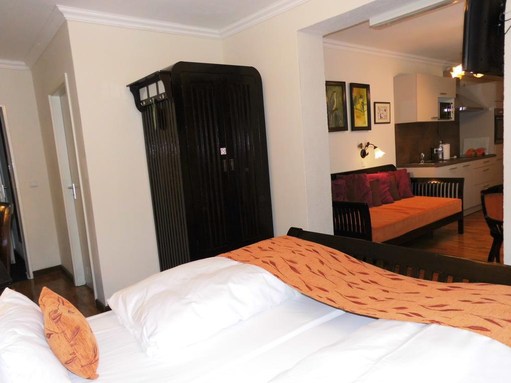 برلين Aparthotel Guzulka & Restaurant المظهر الخارجي الصورة