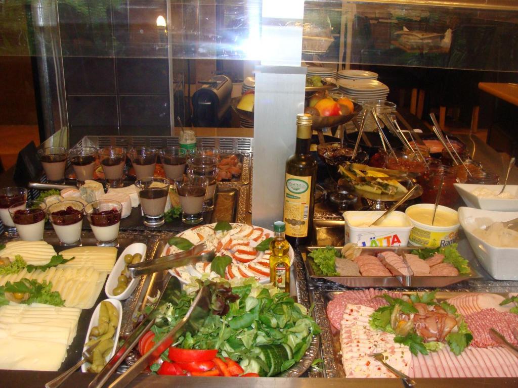 برلين Aparthotel Guzulka & Restaurant المظهر الخارجي الصورة