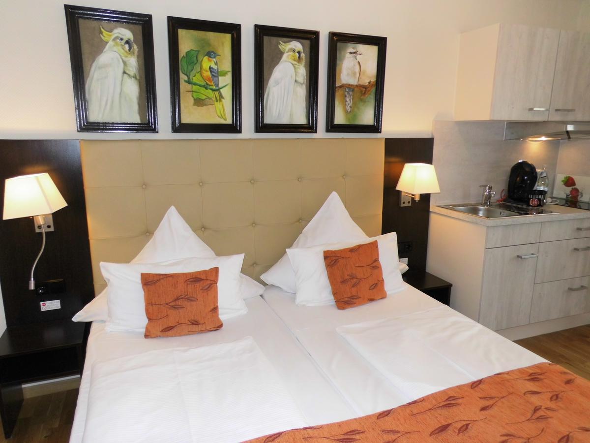برلين Aparthotel Guzulka & Restaurant المظهر الخارجي الصورة